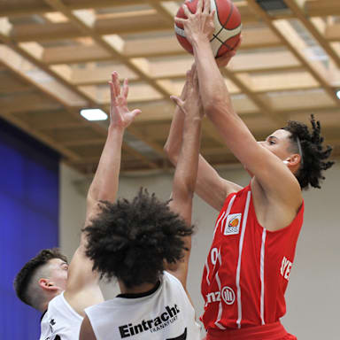 NBBL_2021_22_Spieltag1_Frankfurt_FCBB_Alec_Anigbata