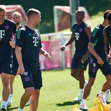 02-training-fcbayern-vor-supercup-230811-mel