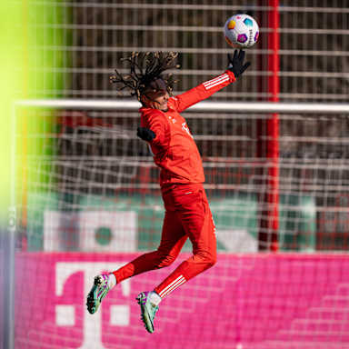 Sacha Boey FC Bayern