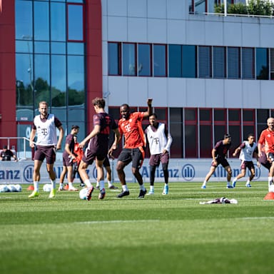 Das Training des FC Bayern München vor dem Auswärtsspiel bei Werder Bremen