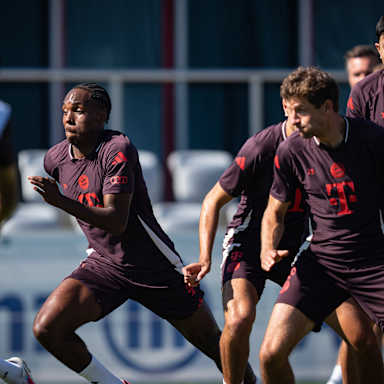 Das Training des FC Bayern München vor dem Auswärtsspiel bei Werder Bremen