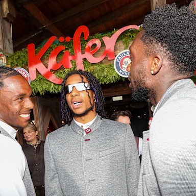 Traditional visit: FC Bayern at Oktoberfest 2024