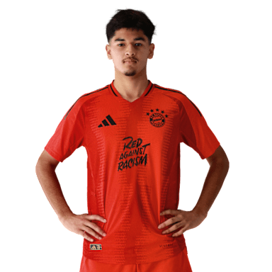 Fernando Josue Mena Robles of the FC Bayern Global Academy.