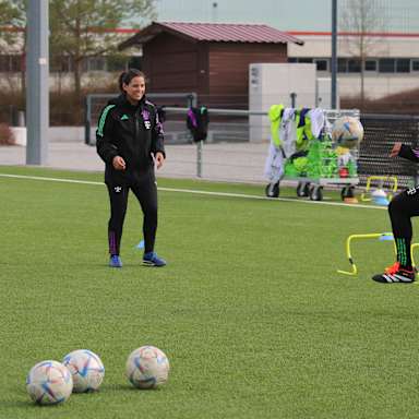 02-fcbayern-international-coaches-education