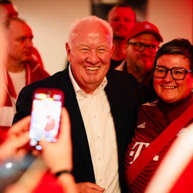 Impressionen vom Mitgliederstammtisch am Abend vor der JHV 2024