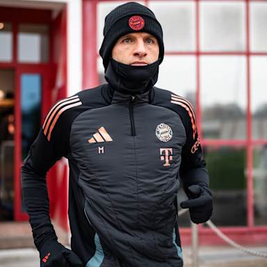01-abschlussraining-vor-mainz-fcbayern_241213-mel