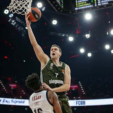 Der FC Bayern Basketball beim Heimspiel gegen Olimpia Mailand