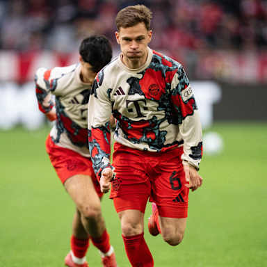 01-fcbayern-frankfurt-250223-mel