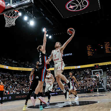 Der FC Bayern Basketball ist das erste Mal zu Gast in der adidas Arena in Paris