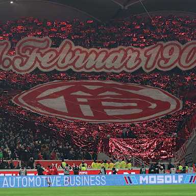 Choreo der FC Bayern-Fans in Stuttgart