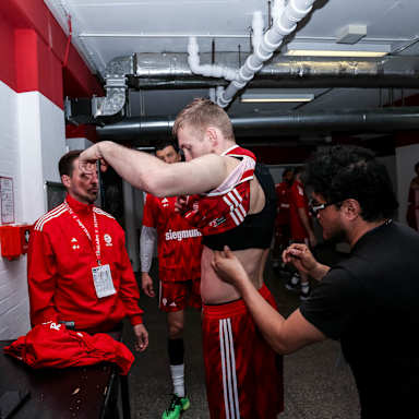 Deutsche Liga-Premiere: Niels Giffey spielte mit Bodycam