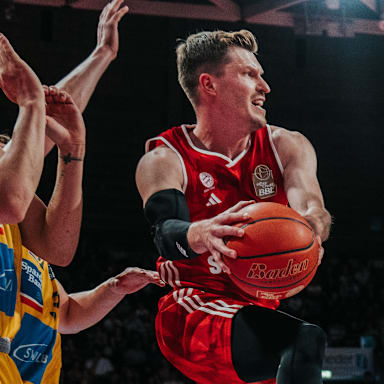 Bilder vom BBL-Heimspiel gegen die MHP RIESEN