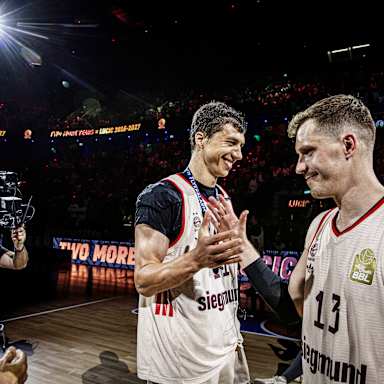 Vladimir Lucic verlängert seinen Vertrag beim FC Bayern Basketball bis 2027.