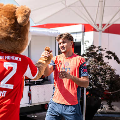 Die Spieler des FC Bayern beim öffentlichen Training am Samstag an der Säbener Straße.