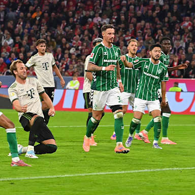 Harry Kane erzielt das Tor zum 3:0 im Bundesliga-Heimspiel des FC Bayern gegen den SV Werder Bremen.