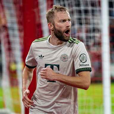 Konrad Laimer bejubelt sein Tor zum 4:0 im Bundesliga-Heimspiel des FC Bayern gegen den SV Werder Bremen.