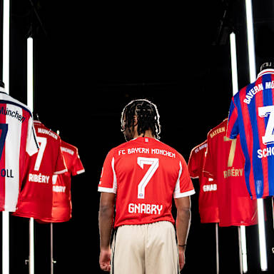 Serge Gnabry verlängert beim FC Bayern.