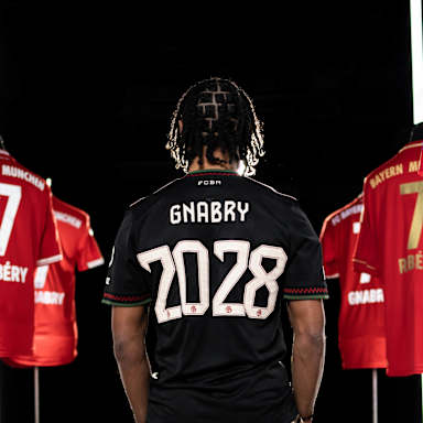 Serge Gnabry verlängert beim FC Bayern.