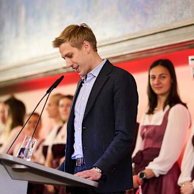 OB Dominik Krause beim Empfang im Münchner Rathaus anlässlich des Doublesiegs 2026.