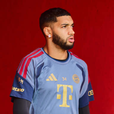 Ismael Saibari kommt aus der Kabine des FC Bayern