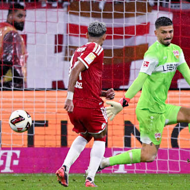 Luis Diaz trifft zum 5:1 im Bundesliga-Eröffnungsspiel FC Bayern gegen Stuttgart