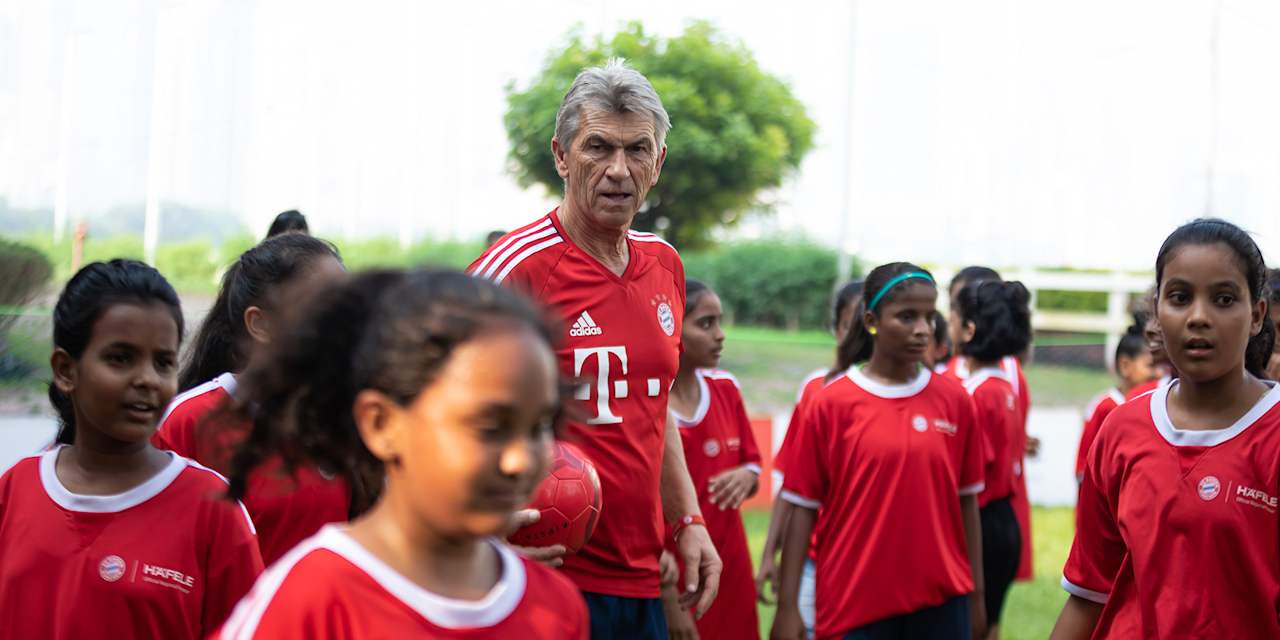 191114_international_fcb