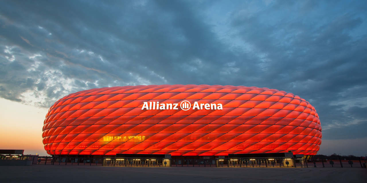 arena_in_orange_241119