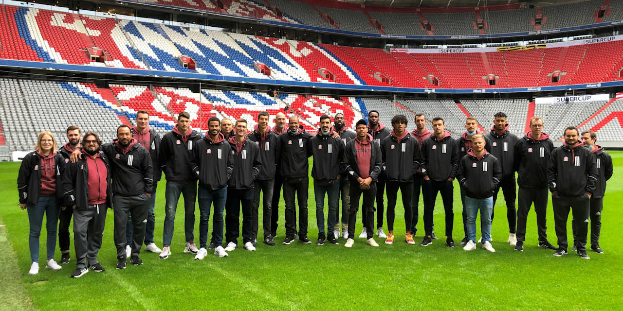 200928_fcbb-besuch-in-allianz-arena_team