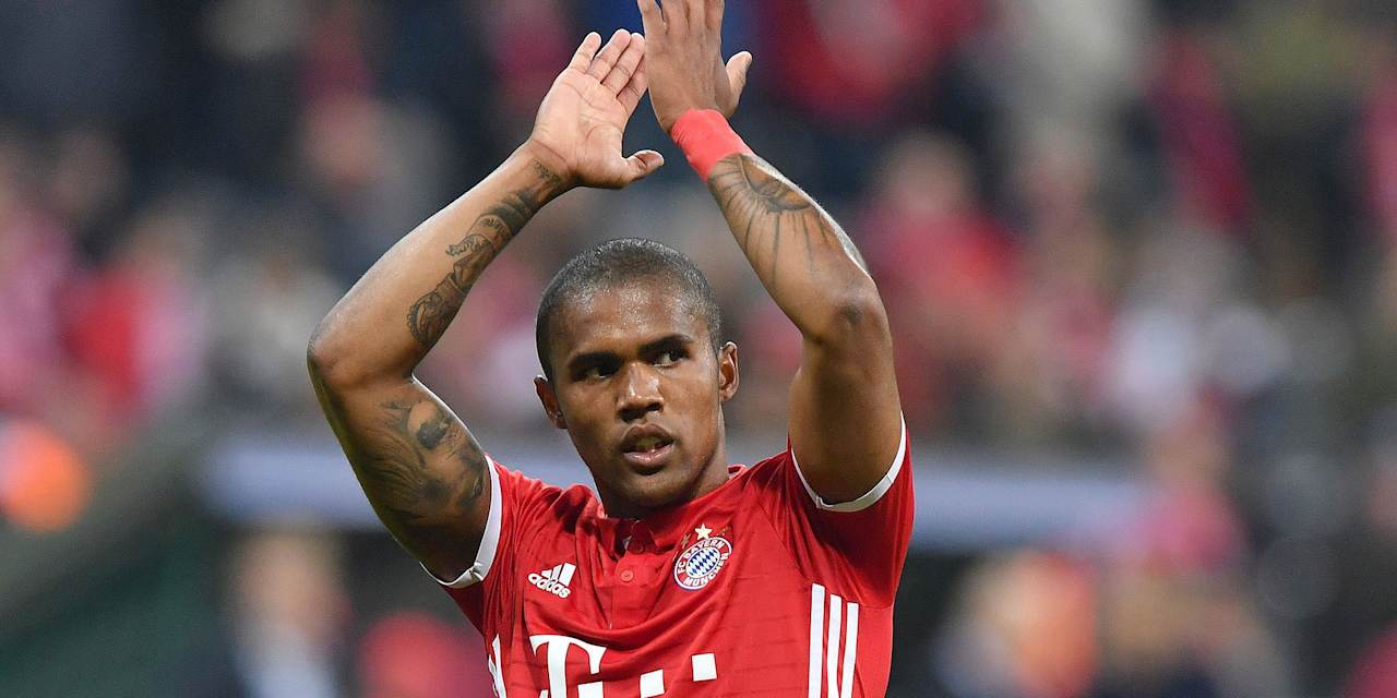 Douglas costa juventus jersey deals