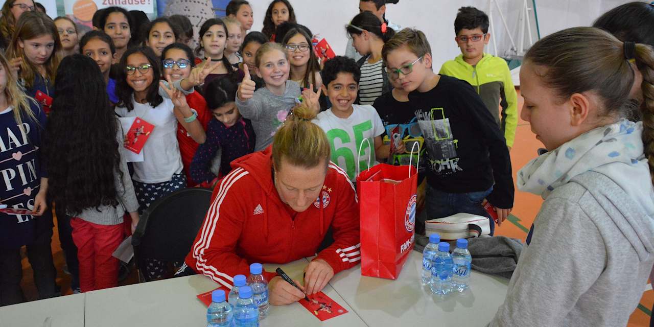 dohaschulbesuch_fcb_290118