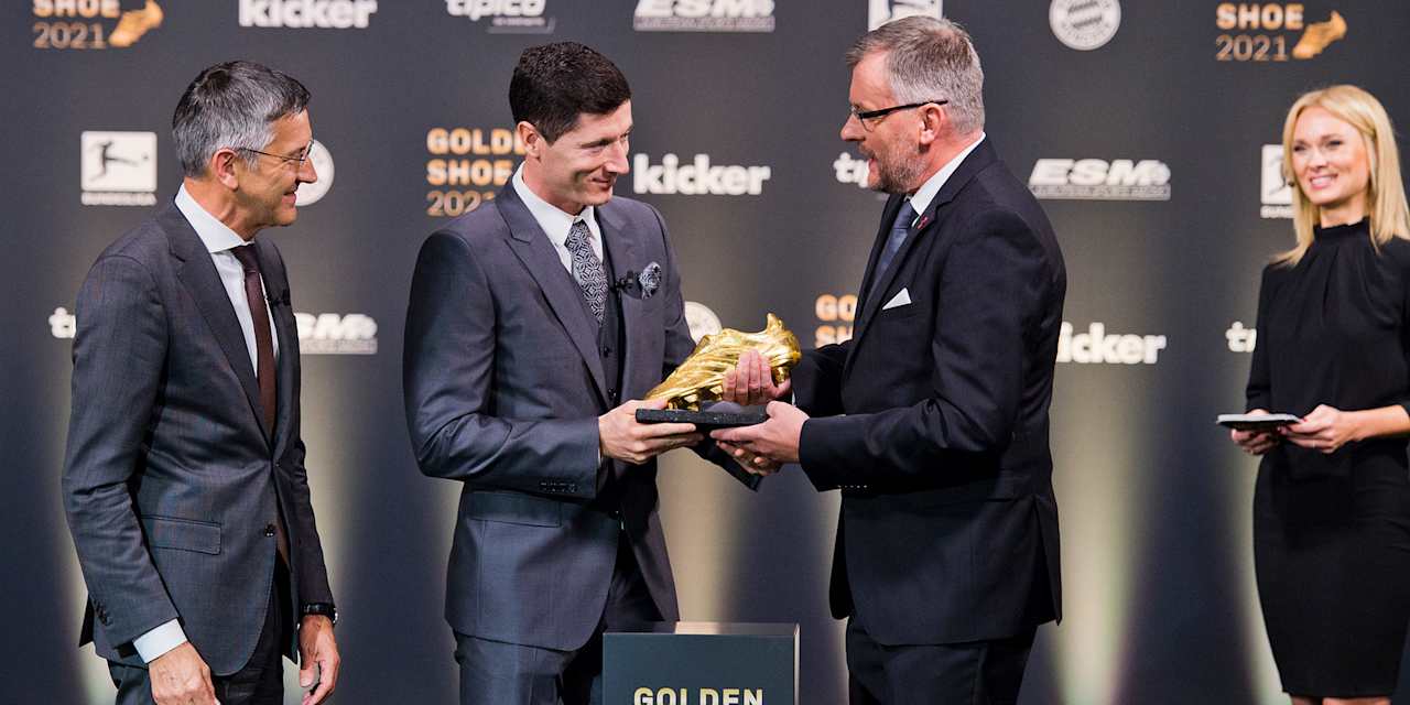 04_Lewandowski_GoldenerSchuh_210921_Kicker