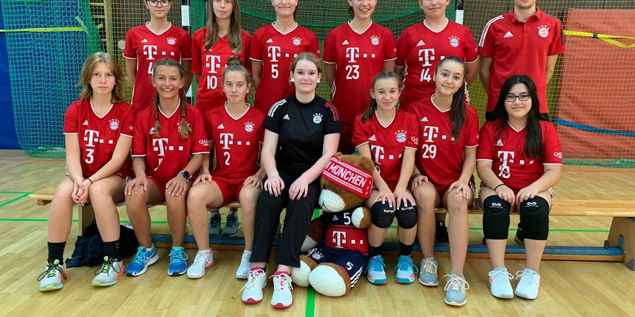 U15