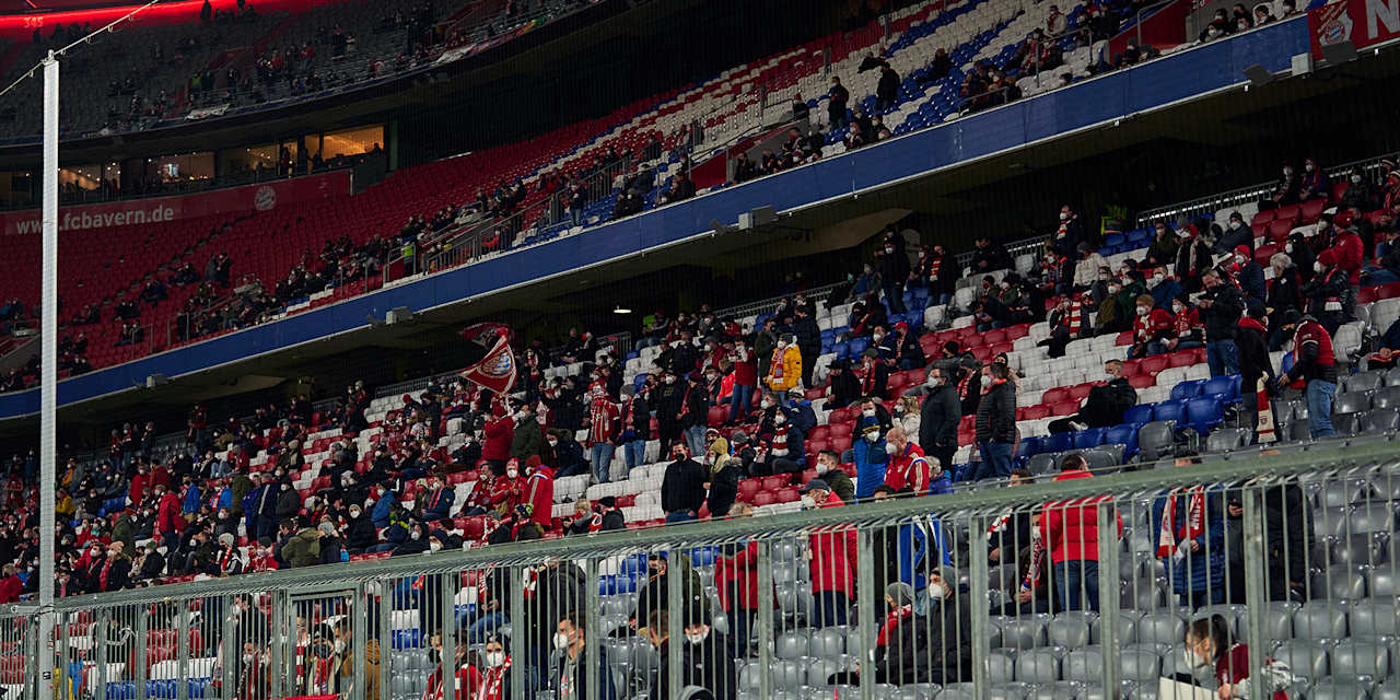 220205_Bayern-Leipzig_Fans_DON