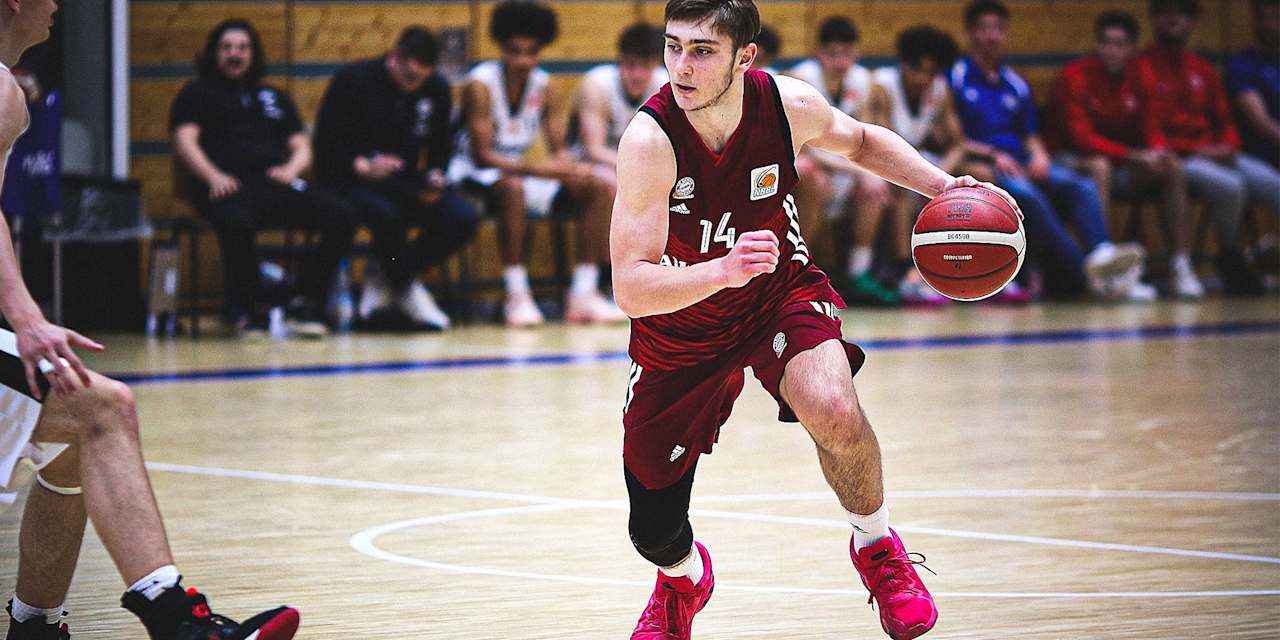 Aleksa-Vucetic-vs