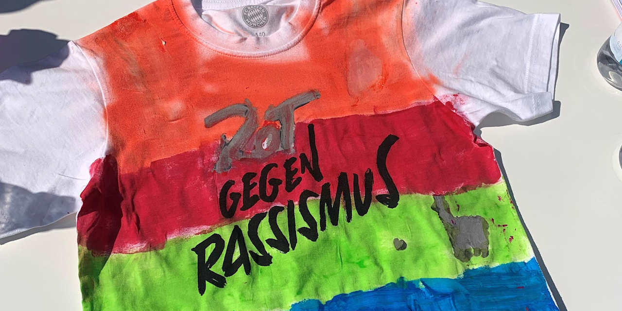 Initiatives and projects, FC Bayern, Reds against Racism