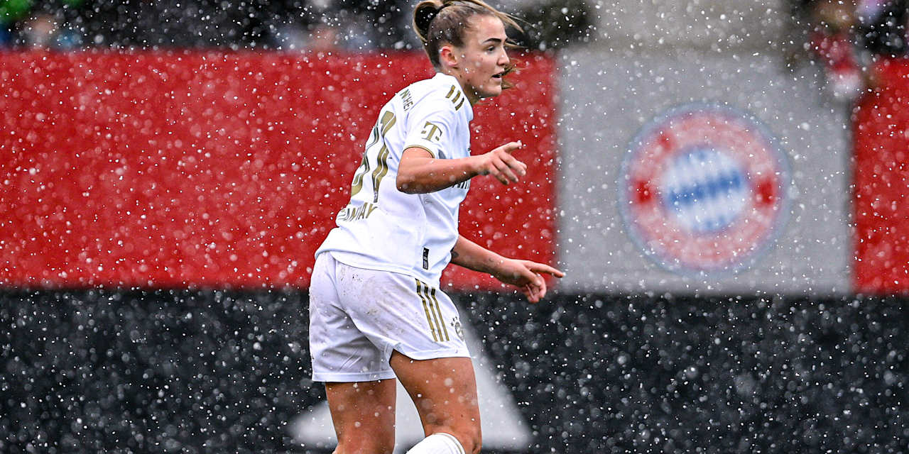 Georgia Stanway FC Bayern Tor des Monats Dezember 2022