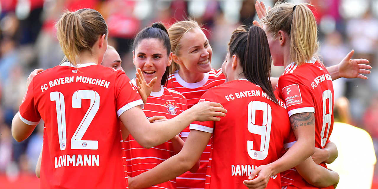 FC Bayern Women, SC Freiburg, celebration