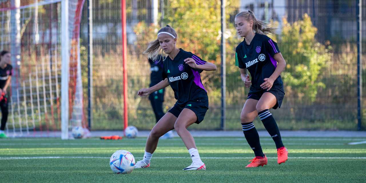 230908-u17training-fcb