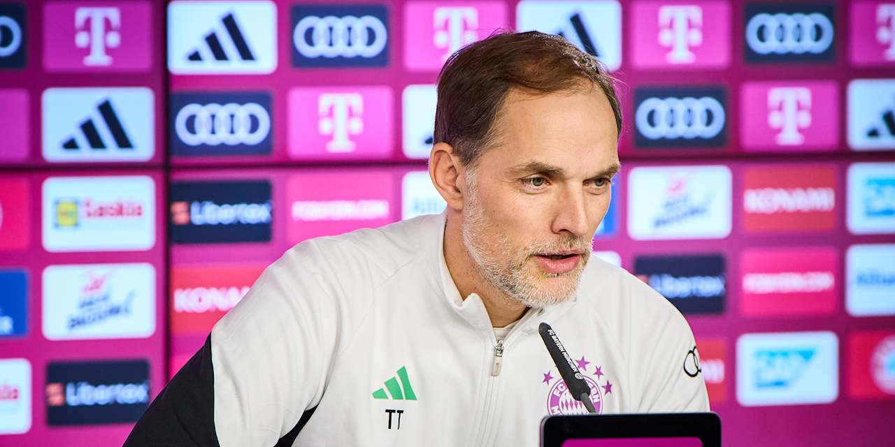 Thomas Tuchels addresses the FC Bayern press conference