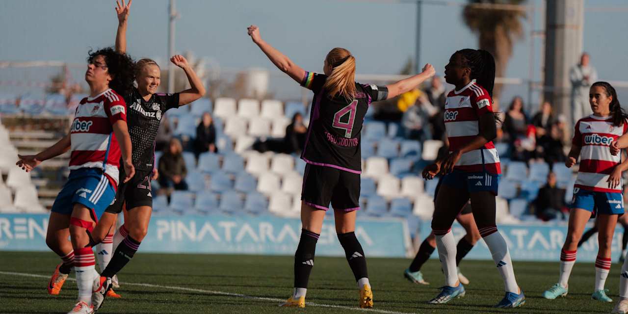 FC Bayern Frauen im Testspiel gegen Granada