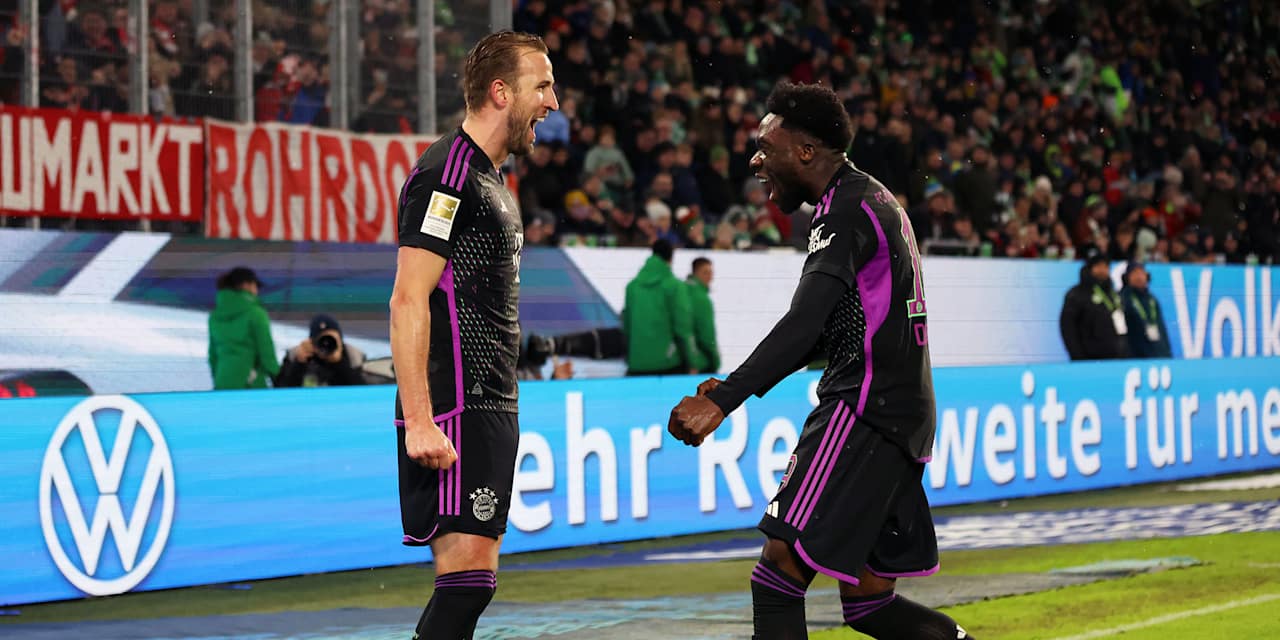 Harry Kane celebrates goal against Wolfsburg
