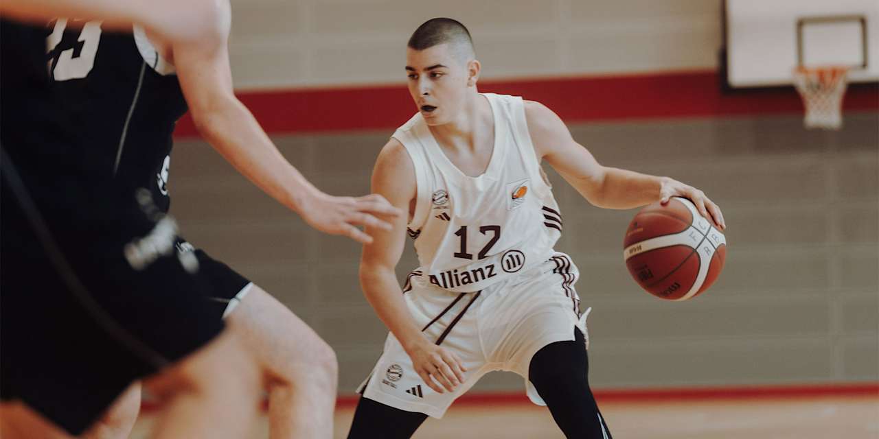 Dzenis-Hodovic-vs