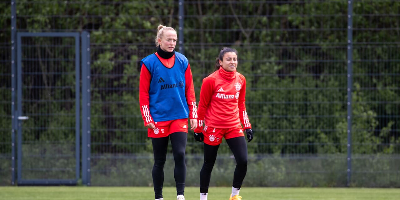 Lea Schueller vom FC Bayern München im Training