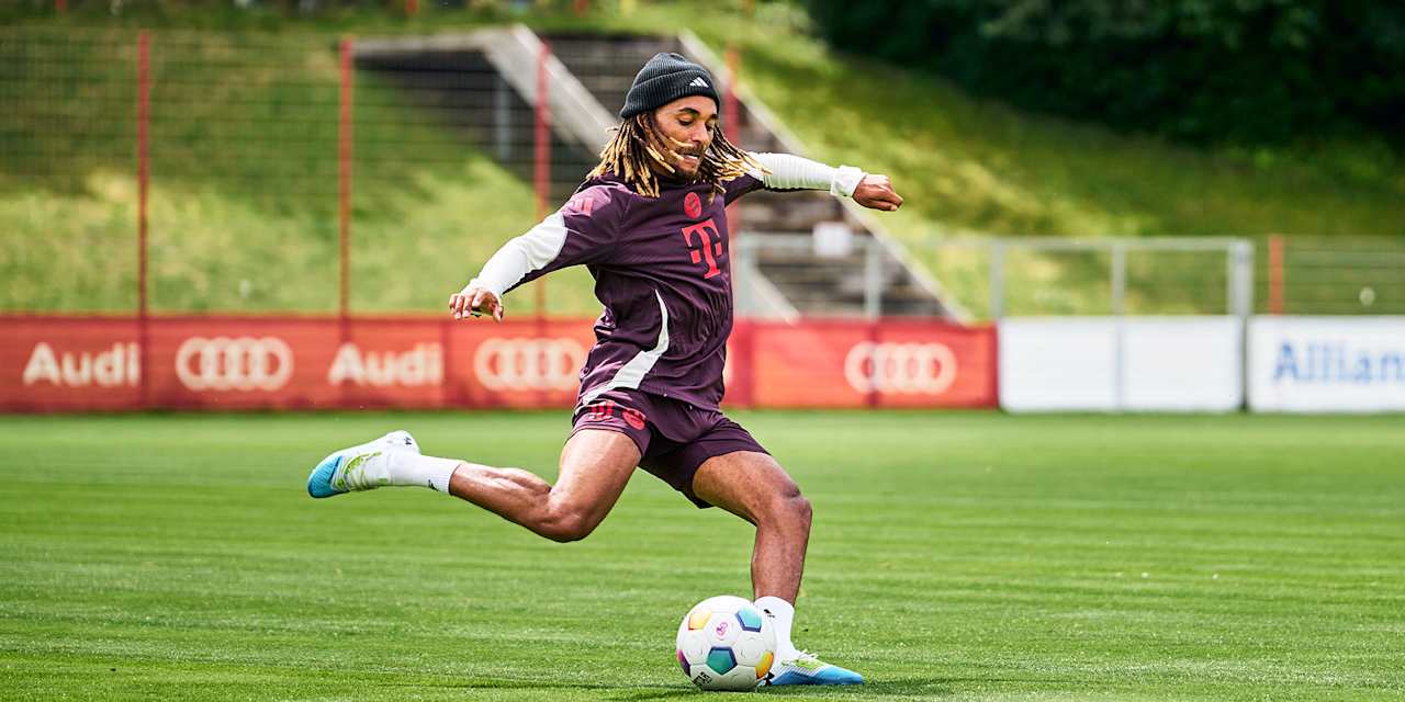 Sacha Boey im Training an der Säbener Straße.
