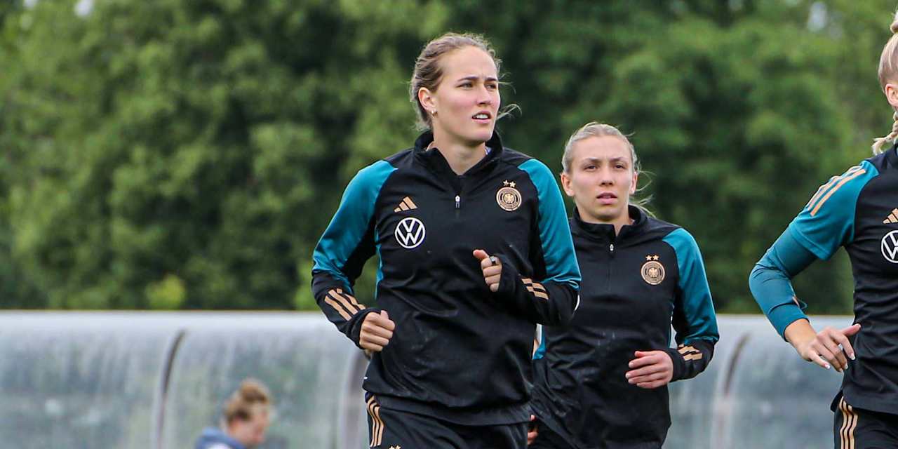 Sydney Lohmann von den FC Bayern Frauen bei der Deutschen Nationalmannschaft