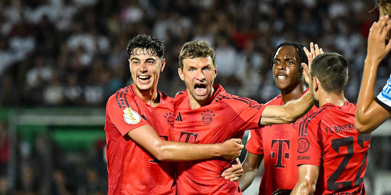 Jugada del partido entre el SSV Ulm 1846 y el FC Bayern correspondiente a la primera ronda de la Copa DFB 2024/25.