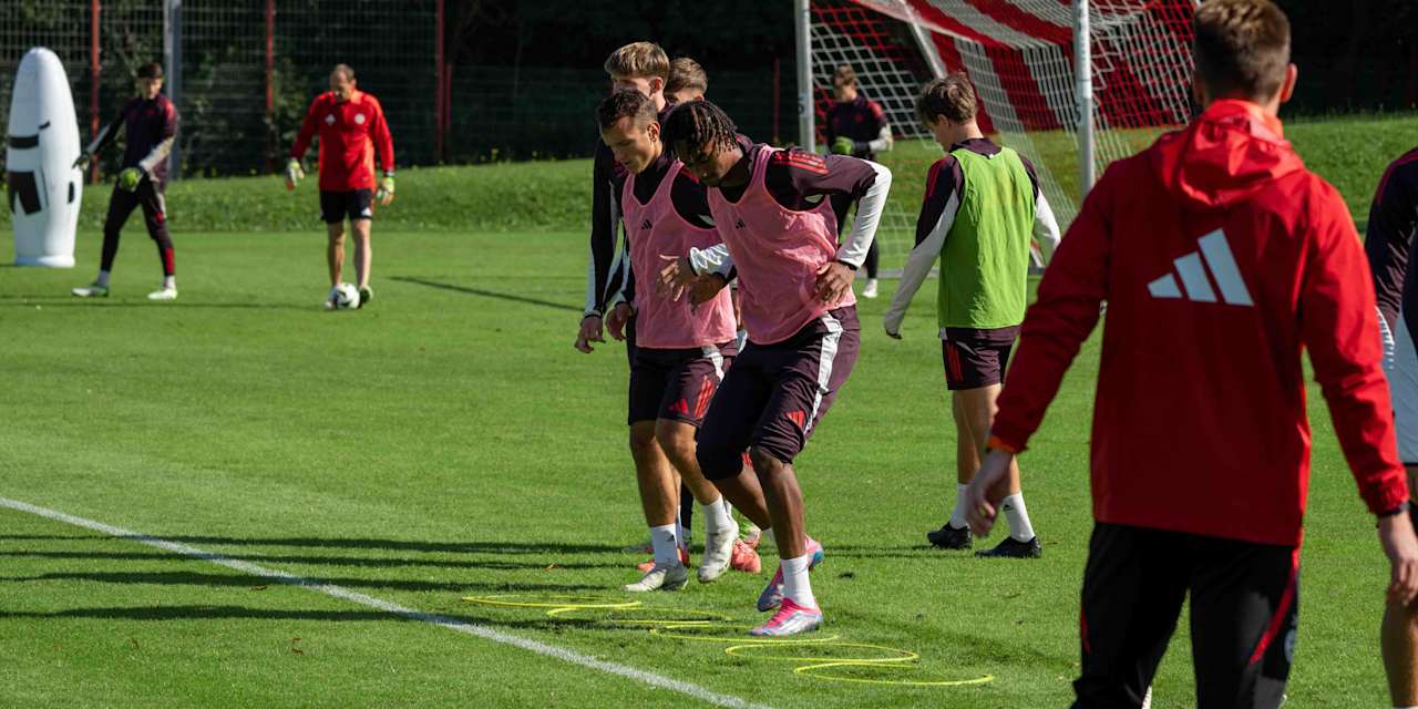 Gabriel Marusic im Training der FC Bayern Amateure vor dem Regionalliga-Spiel gegen den TSV Aubstadt.