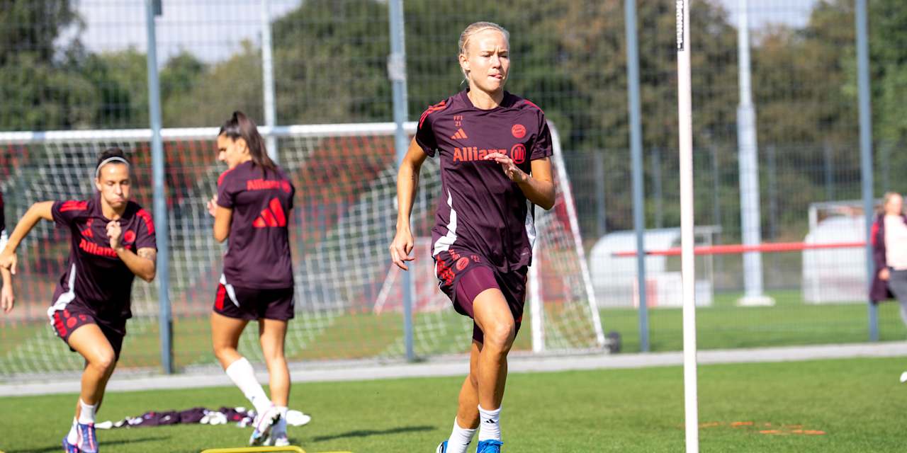 Pernille Harder im Training der FC Bayern Frauen