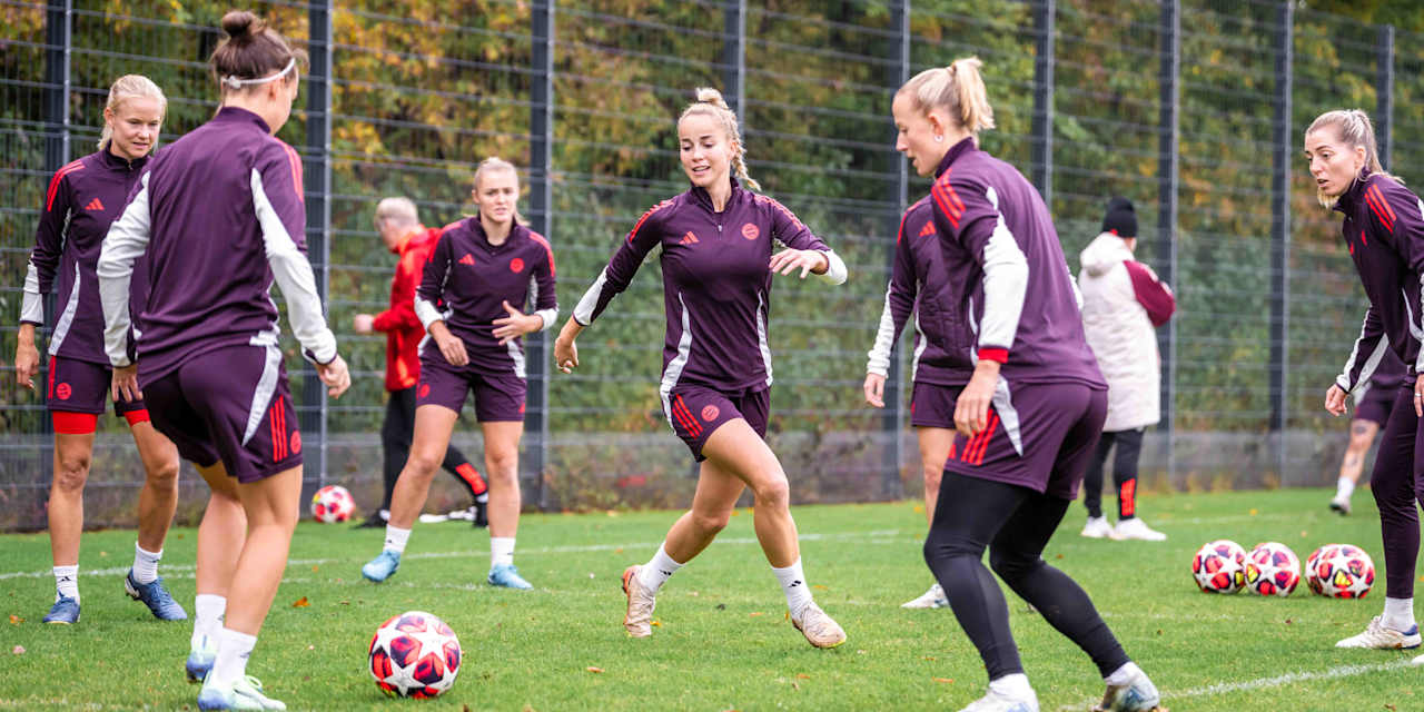 Giulia Gwinn im Training der FC Bayern Frauen