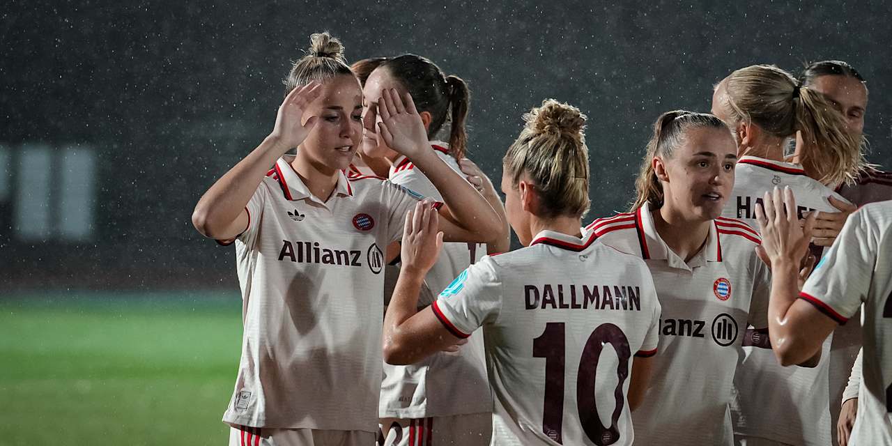 Giulia Gwinn, Linda Dallmann, Jubel, im Auswärtsspiel der FC Bayern Frauen bei Juventus Turin